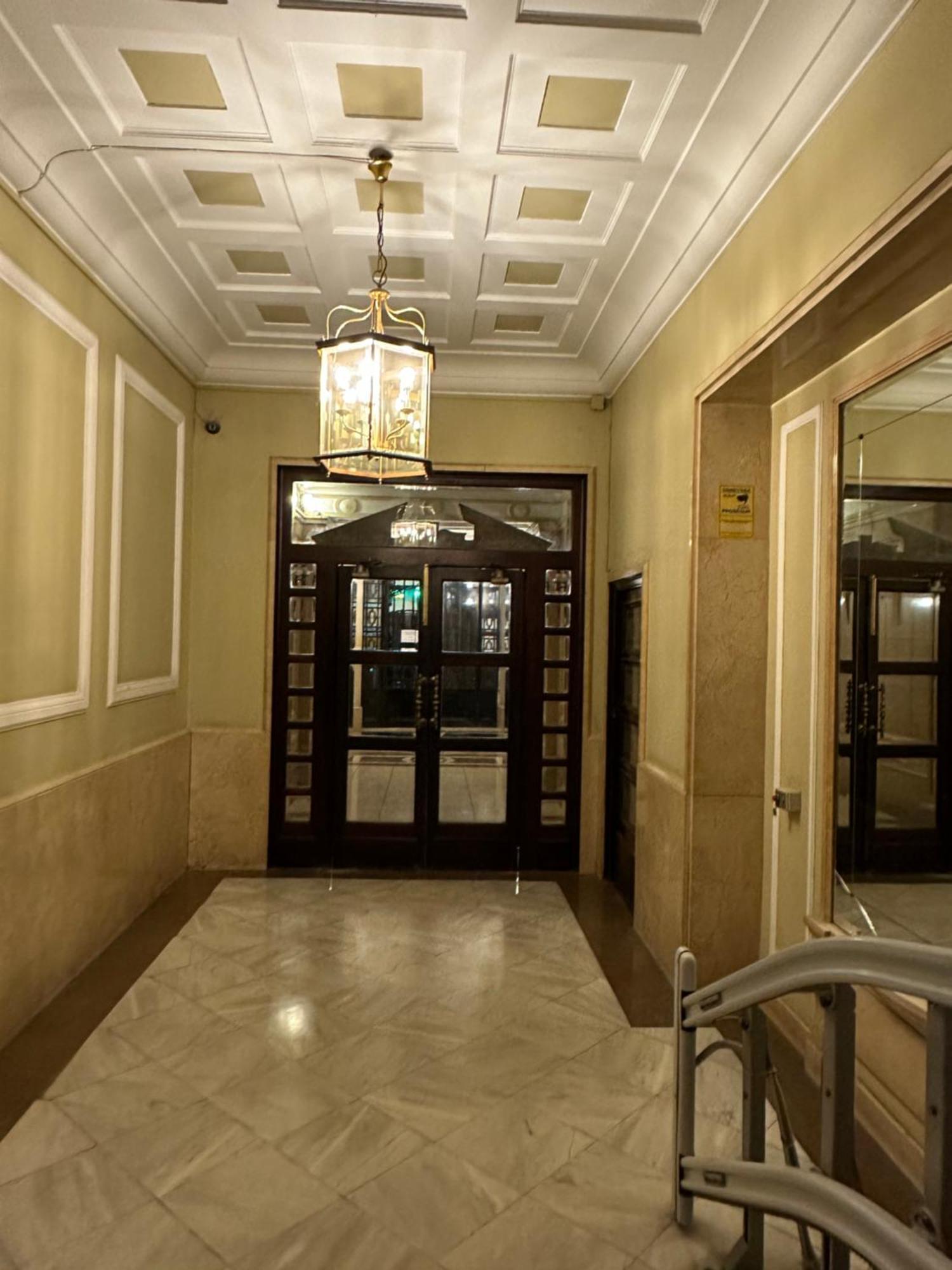 Mirador 1 Del Mercado Central - Habitacion Con Bano Privado En El Centro De La Ciudad Vella บาเลนเซีย ภายนอก รูปภาพ