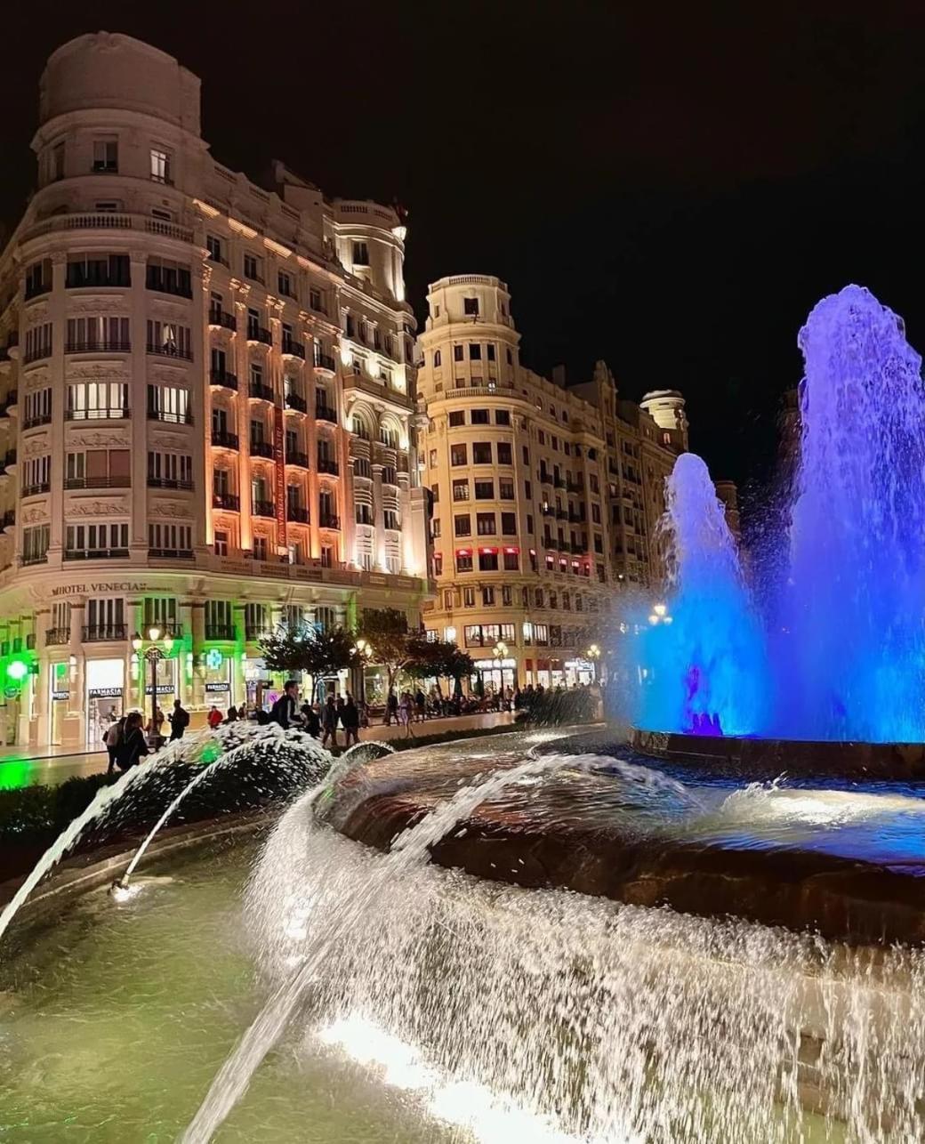 Mirador 1 Del Mercado Central - Habitacion Con Bano Privado En El Centro De La Ciudad Vella บาเลนเซีย ภายนอก รูปภาพ