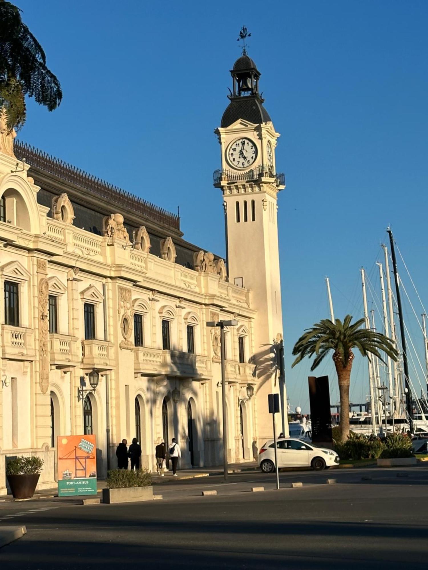 Mirador 1 Del Mercado Central - Habitacion Con Bano Privado En El Centro De La Ciudad Vella บาเลนเซีย ภายนอก รูปภาพ