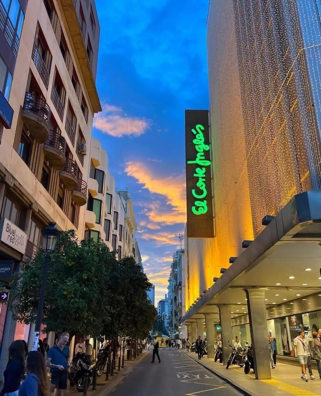 Mirador 1 Del Mercado Central - Habitacion Con Bano Privado En El Centro De La Ciudad Vella บาเลนเซีย ภายนอก รูปภาพ